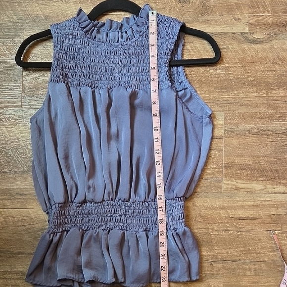 Glam Blue Gray Smocked Sleeveless Blouse Size Small Feels Like Silk - Picture 9 of 10